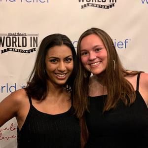 Meet your Posher, Danielle